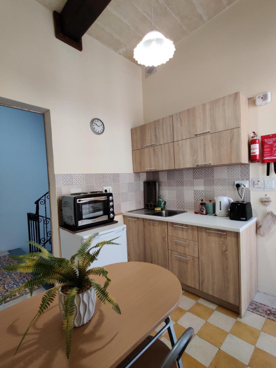 Rons Town House - Housity