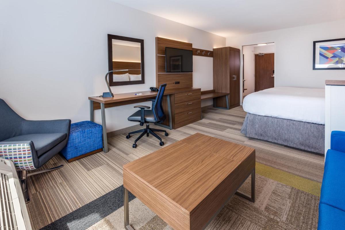 Holiday Inn Express & Suites - Rice Lake, an IHG Hotel - Housity