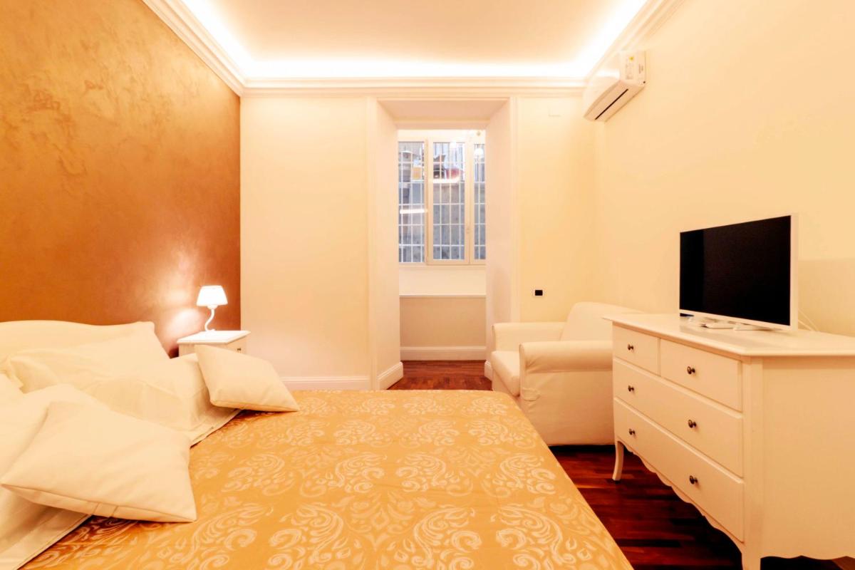 Suitetrails - Sant'Arpino 26 - Elegant Flats in Naples