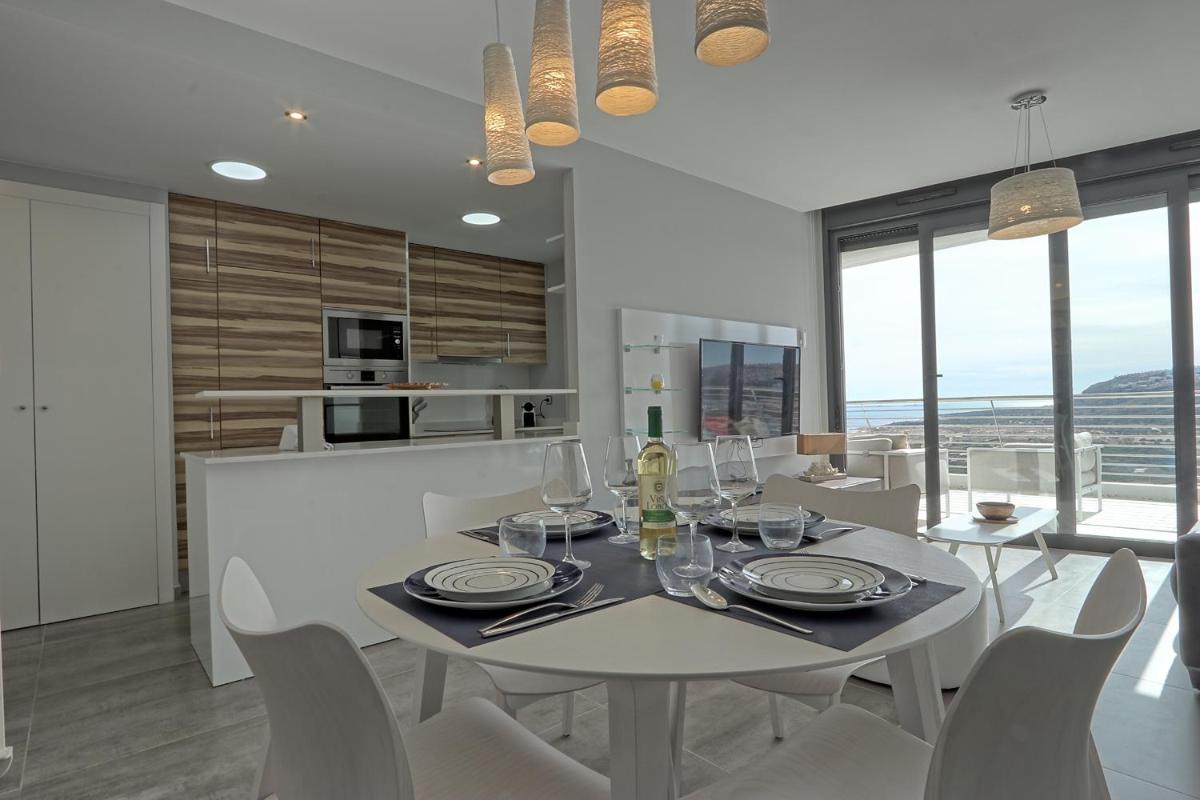 006 - Infinity View Penthouse - comfortHOLIDAYS - Housity