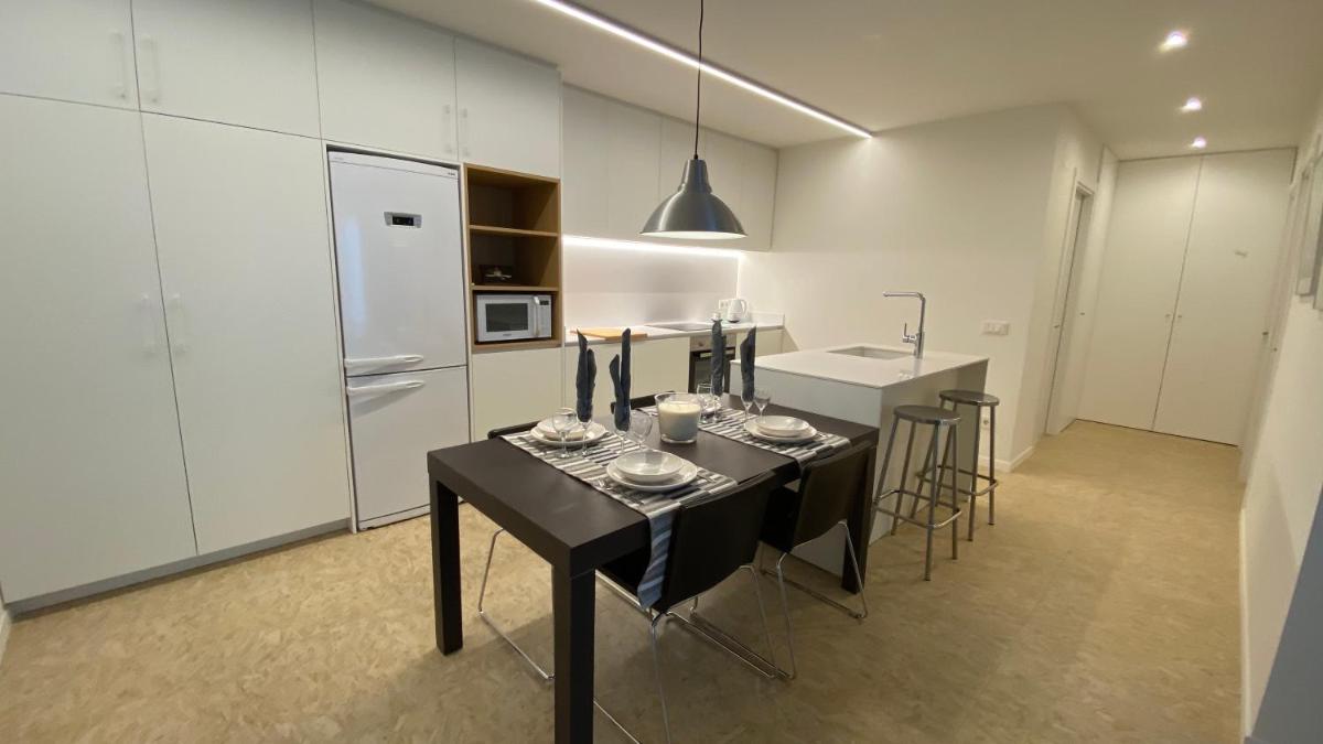 JASALPI único apartamento delante del Lago de Banyoles - Housity