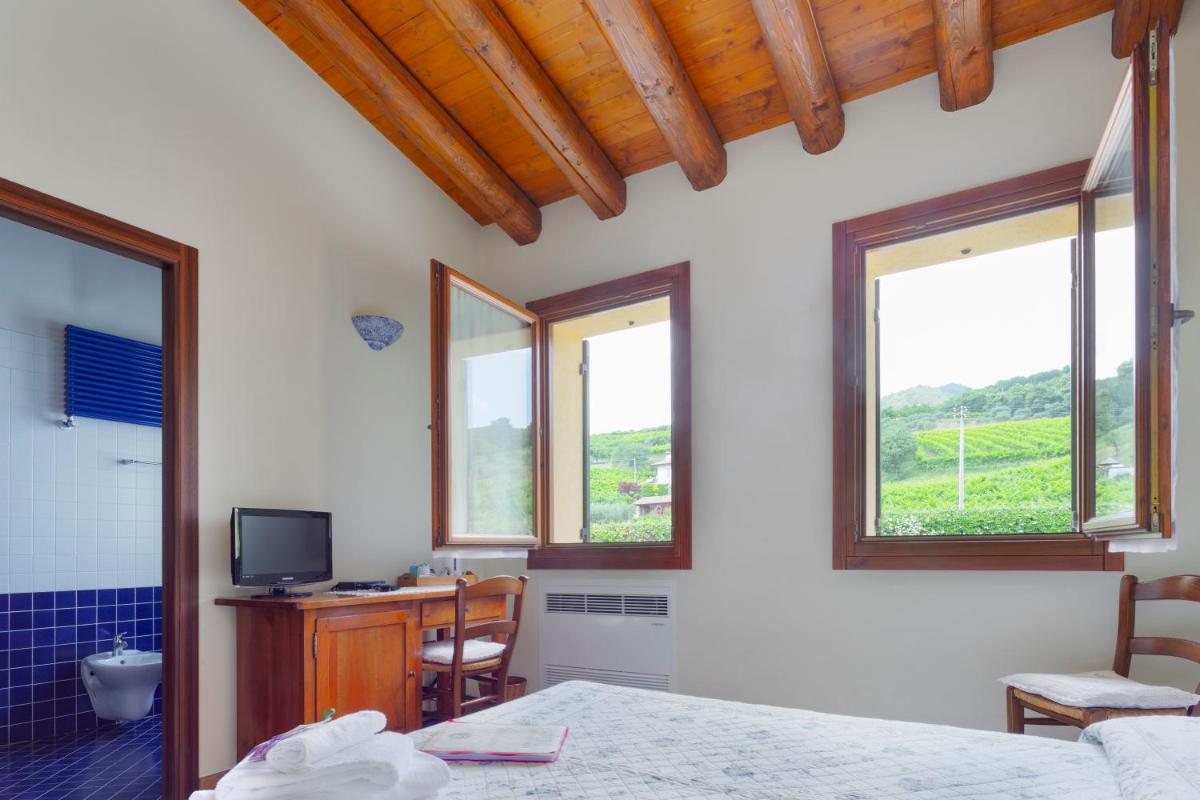 Sant\'Andrea Agriturismo con cantina Martignago Vignaioli Asolo Prosecco Docg Wines - Housity