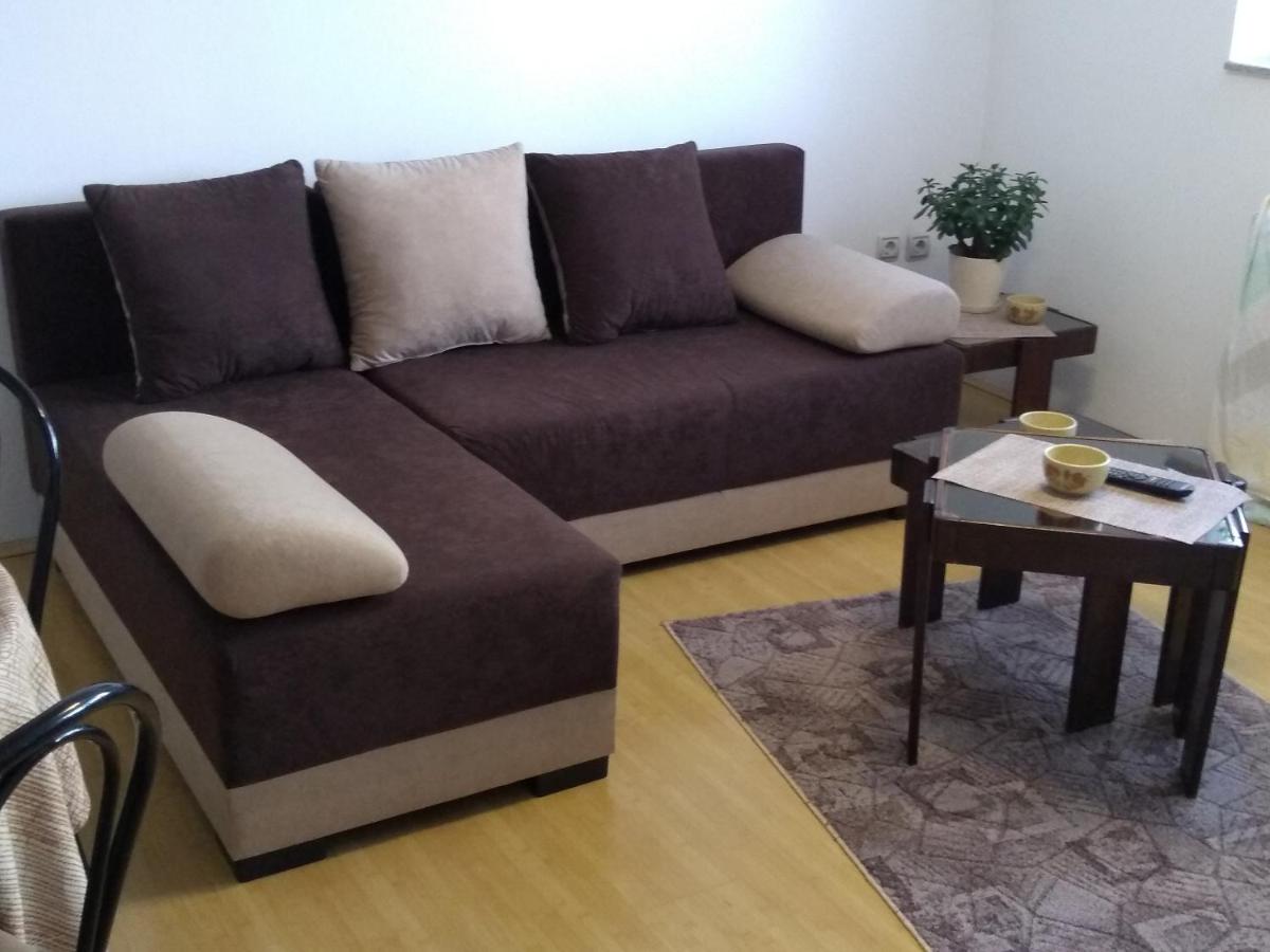 Apartment Vojinovic - Housity