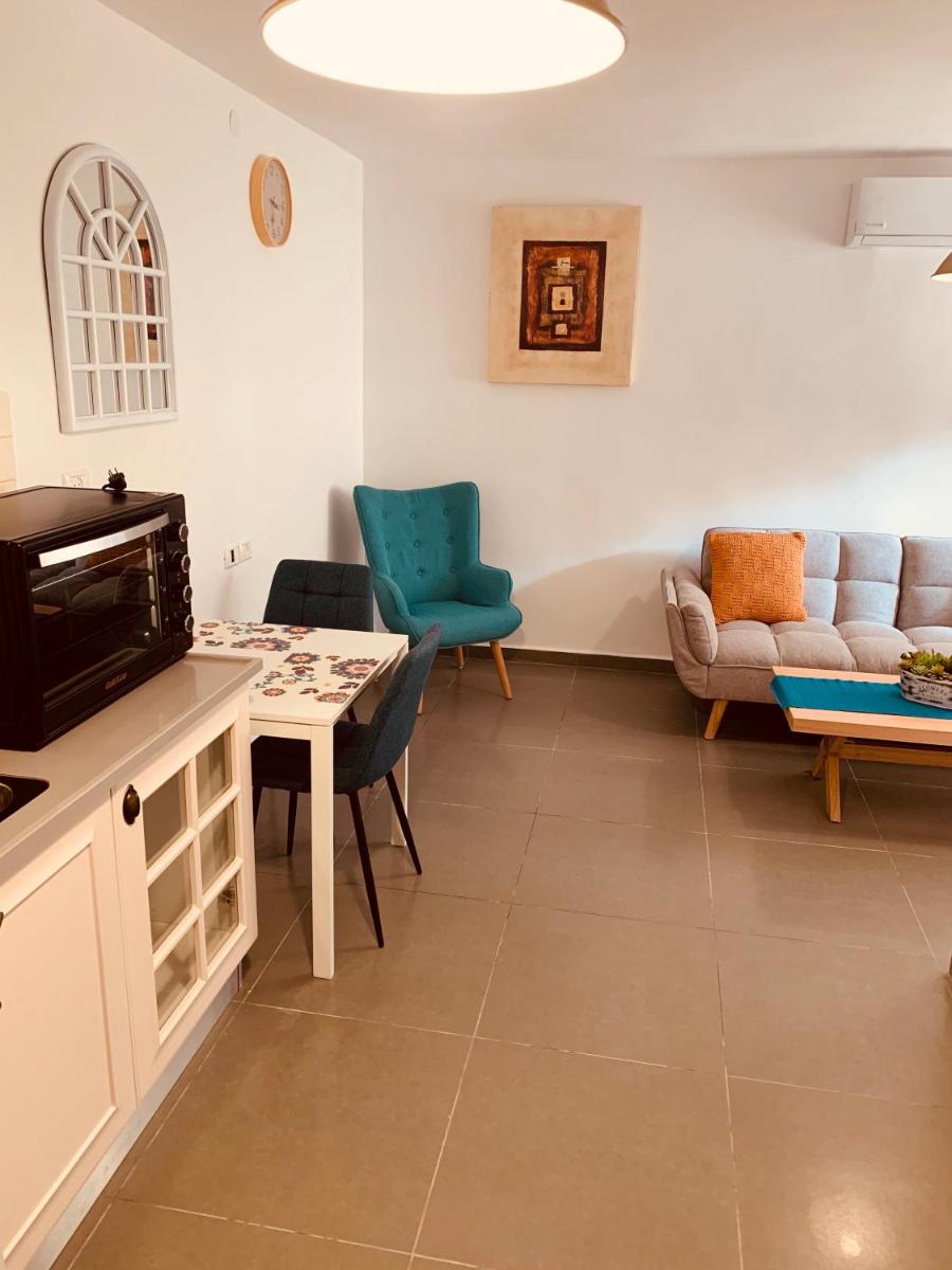 BEAUTIFUL PRIVATE - Housity