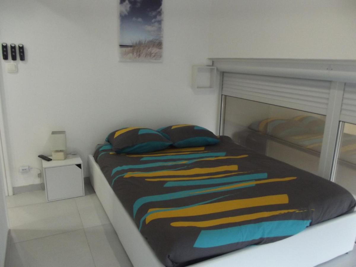 P2 CABINE - LA GRANDE-MOTTE - Housity