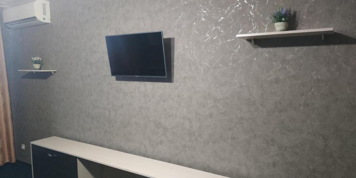 Luxury apartment Slobozhansky Prospekt - Housity