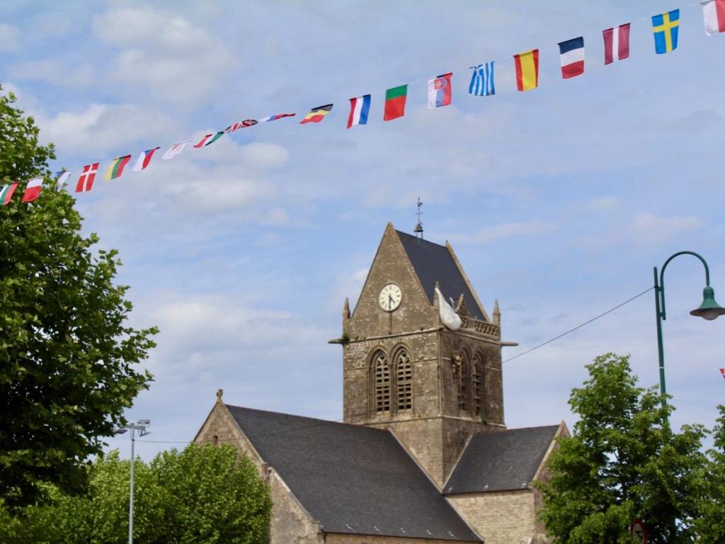 La Forge, gîte familial,à Sainte Mère Eglise - Housity