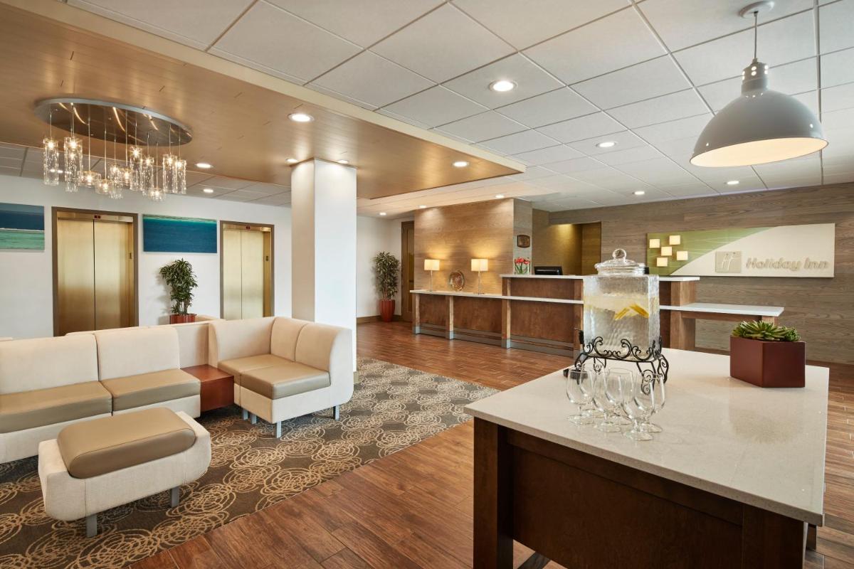 Holiday Inn Alexandria at Carlyle, an IHG Hotel - Housity