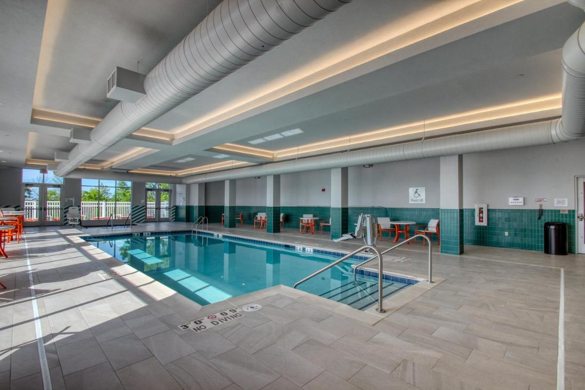 Holiday Inn - Appleton, an IHG Hotel - Housity