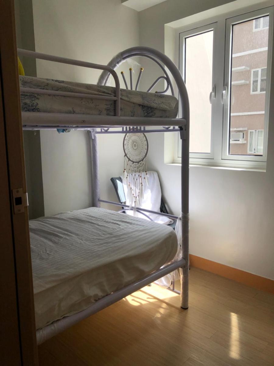 Quiet and comfy unit at SMDC Trees Residences - Housity