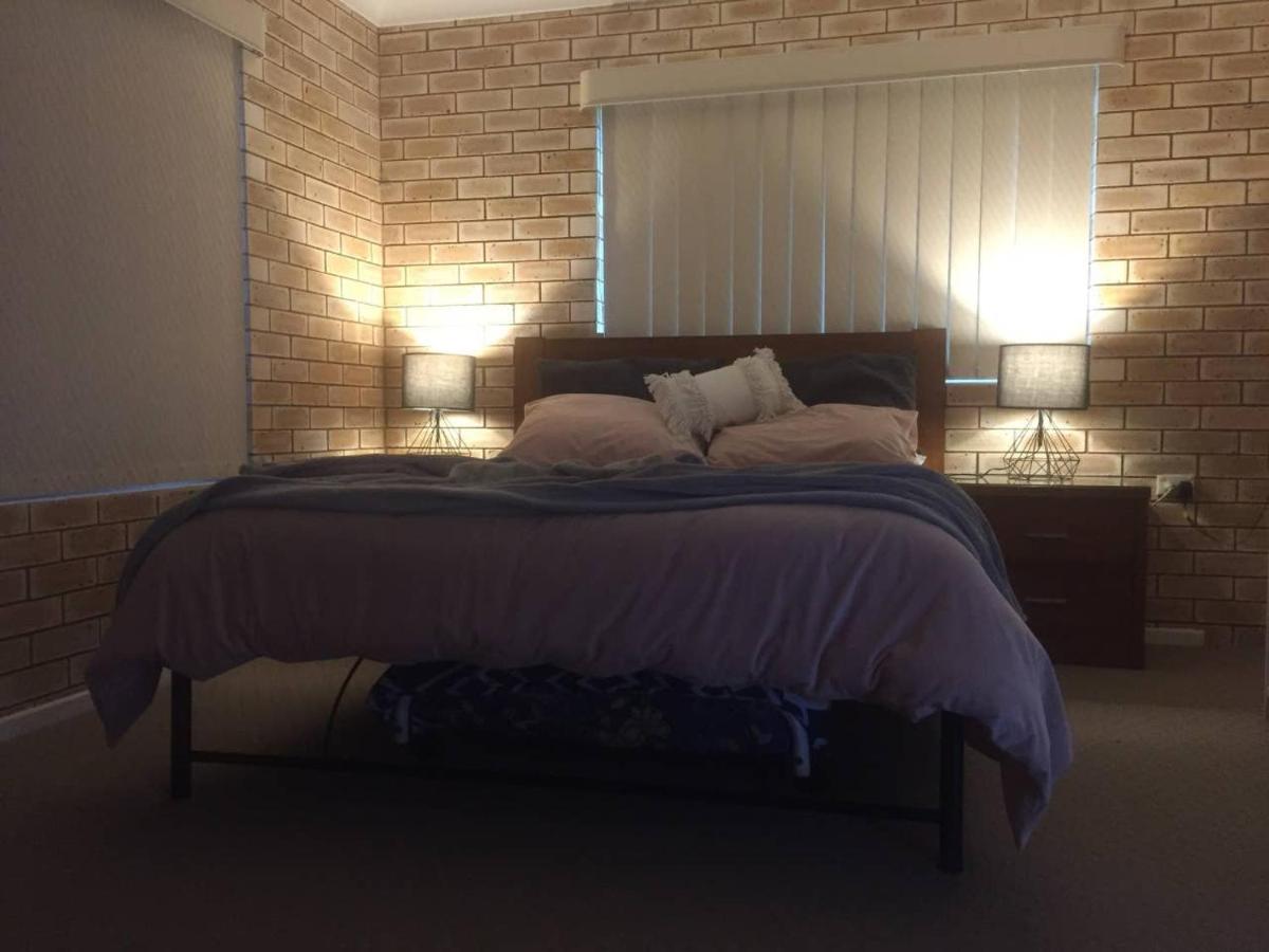 Holiday on Hillcrest - Housity