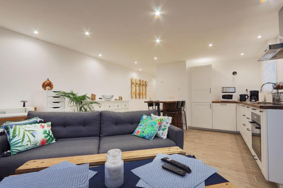 Modern and bright apartment near Tours - Housity