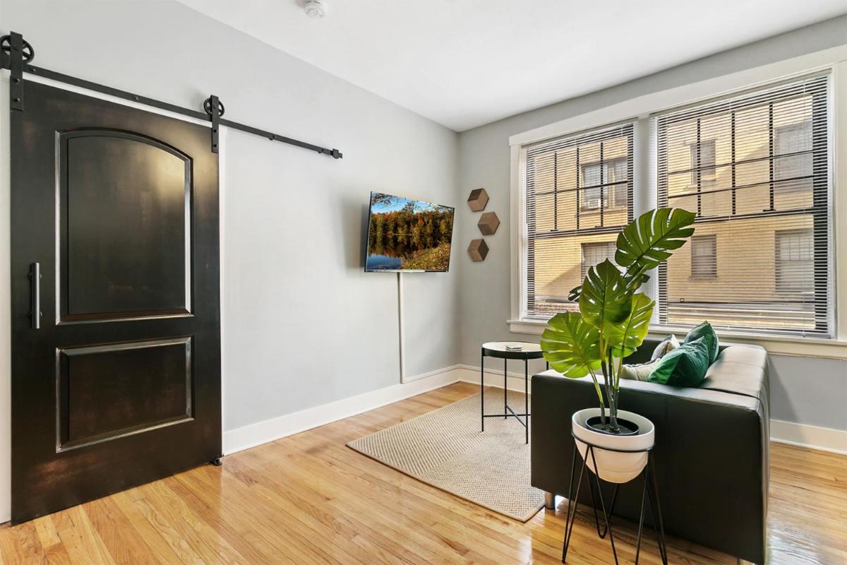 Magnificent 1BR Apt in Chicago - Belmont B3 - Housity