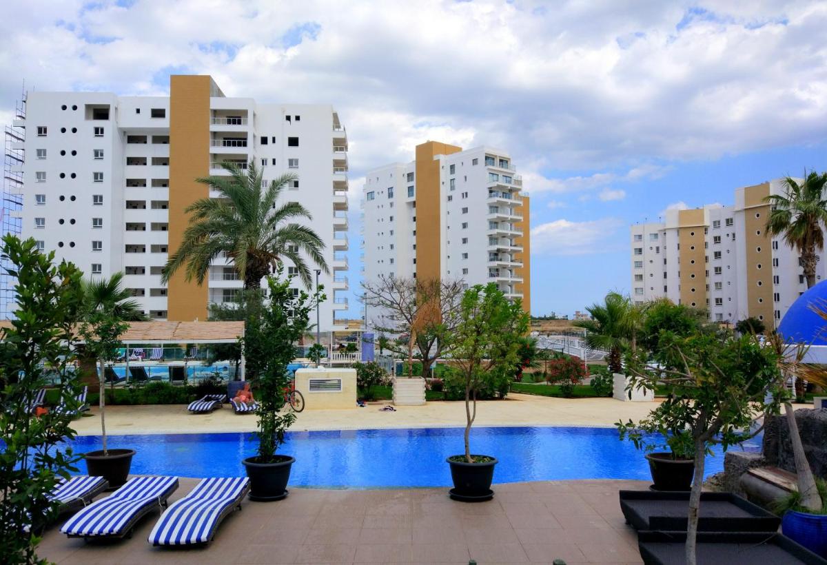 BLUE apartment in 5* Ceasar Resort - Housity
