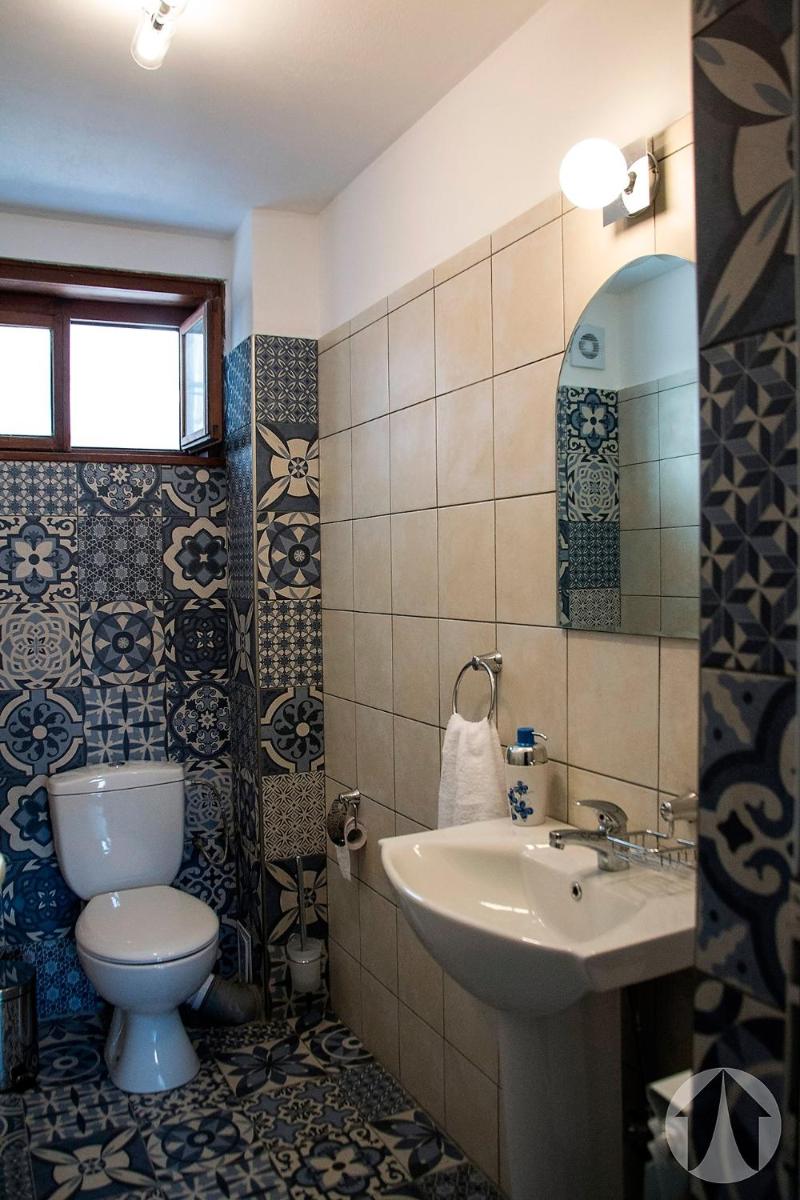Base Camp Guesthouse - Housity