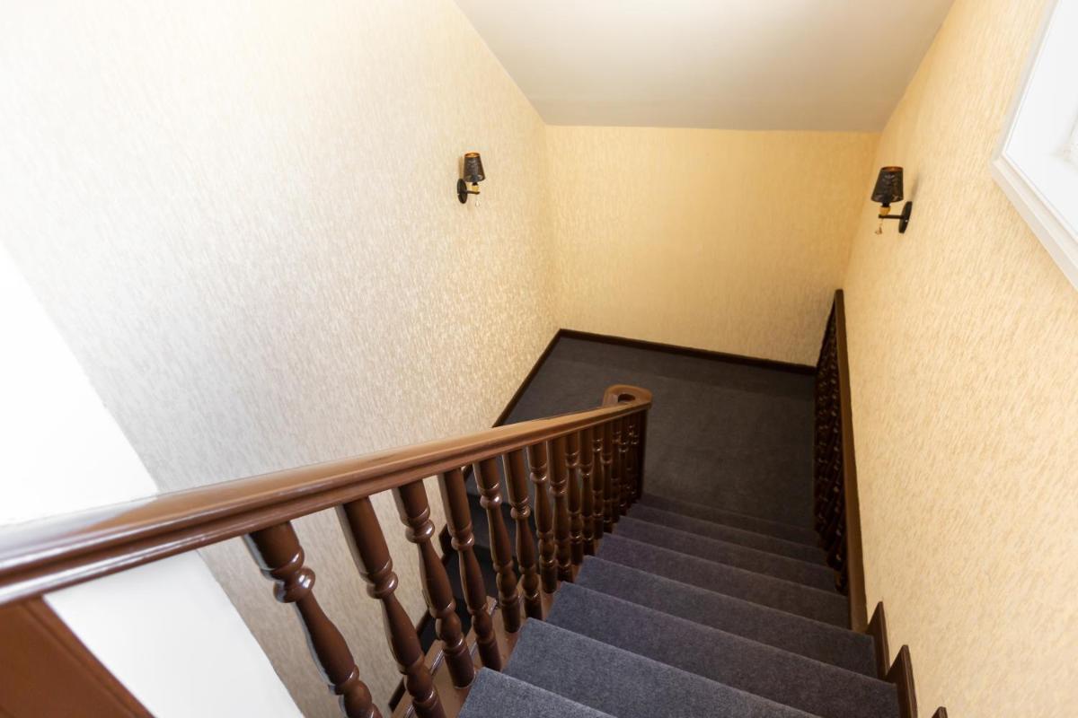 Light Hotel - Housity
