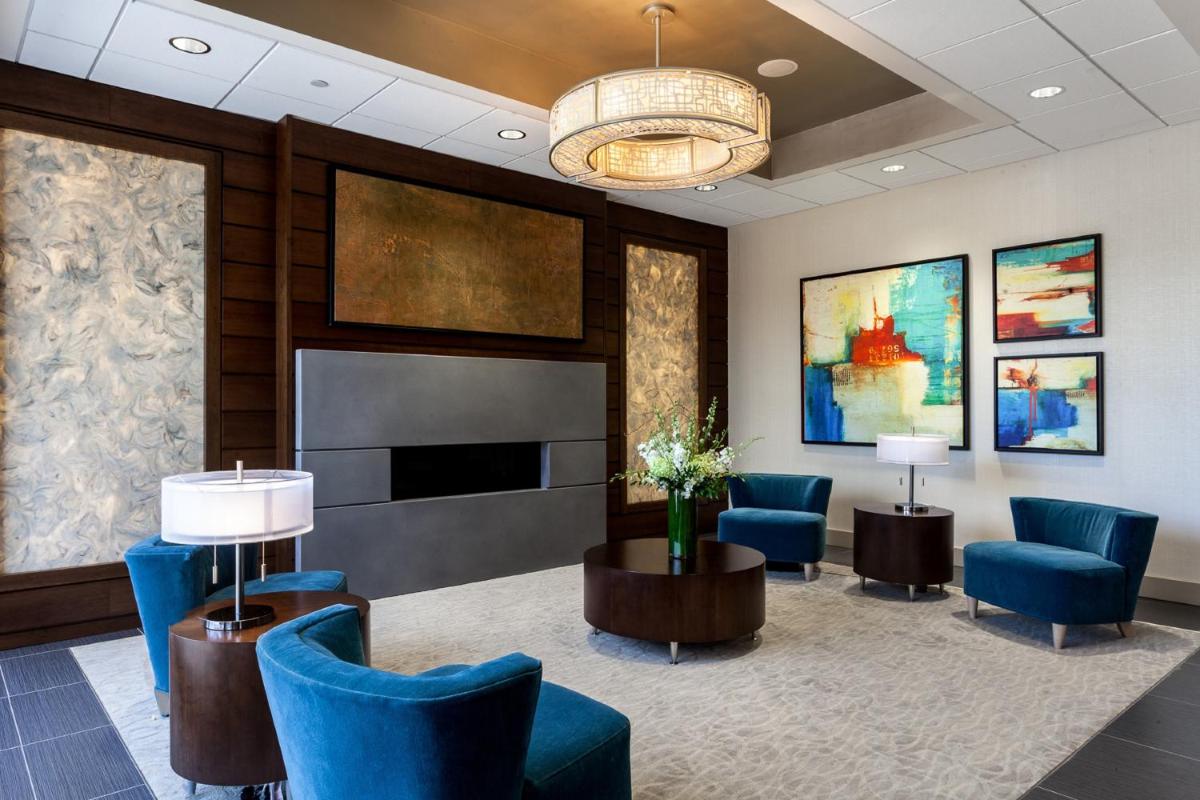 Holiday Inn Chicago North-Evanston, an IHG Hotel - Housity