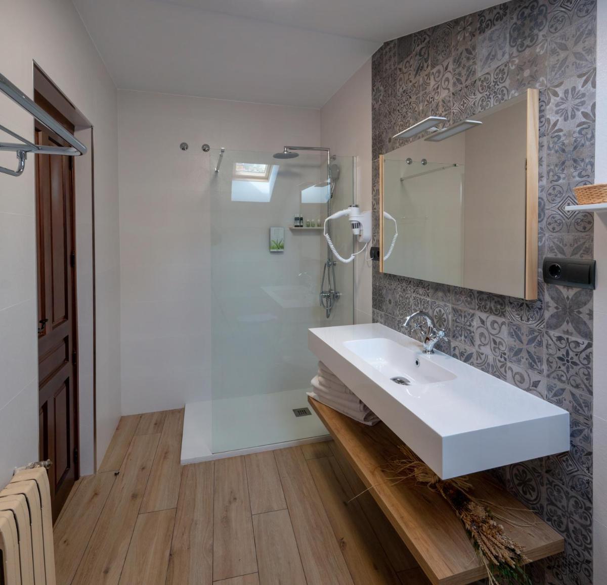 Hotel Las Cancelas - Housity