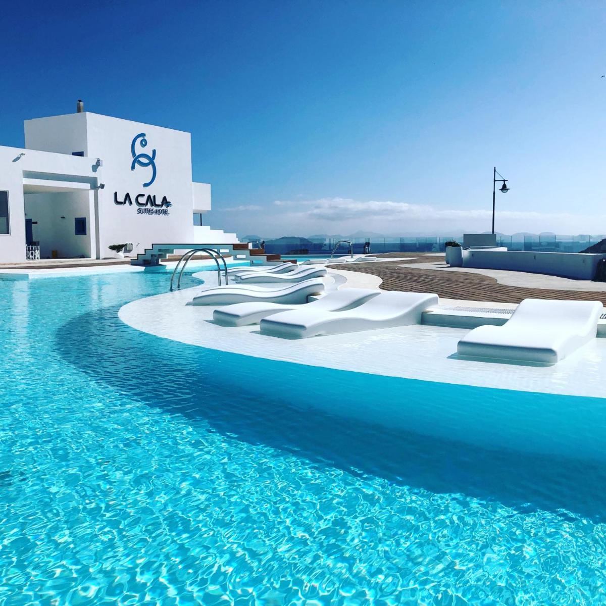 Piscina en o cerca de CalaLanzarote Suites Hotel - Adults Only 16years