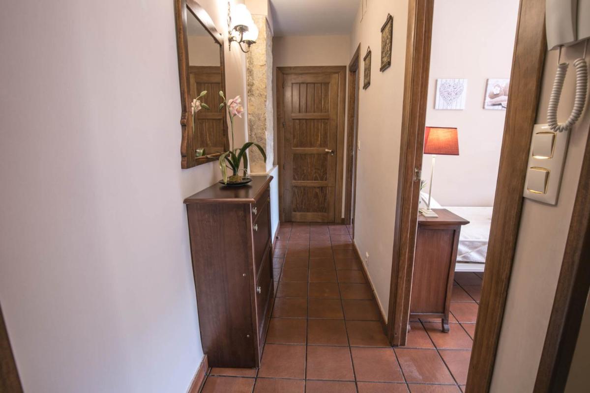 Balcones con Encanto - vistas al conjunto monumental Patrimonio de la Humanidad - Housity