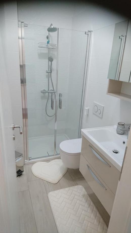 App Centar - Housity