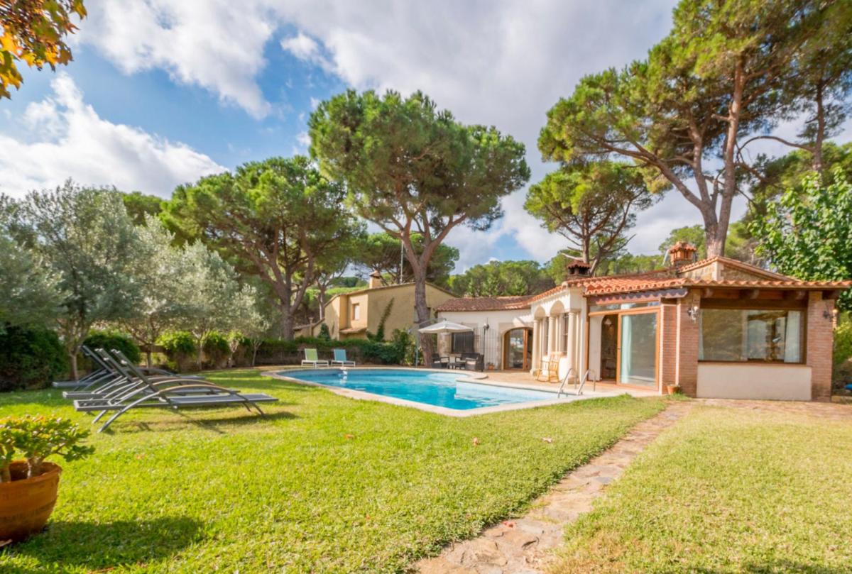 Club Villamar - Pony - Housity
