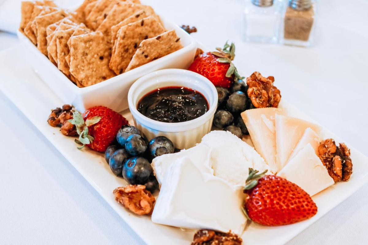 La Bastide Bed and Breakfast - Housity