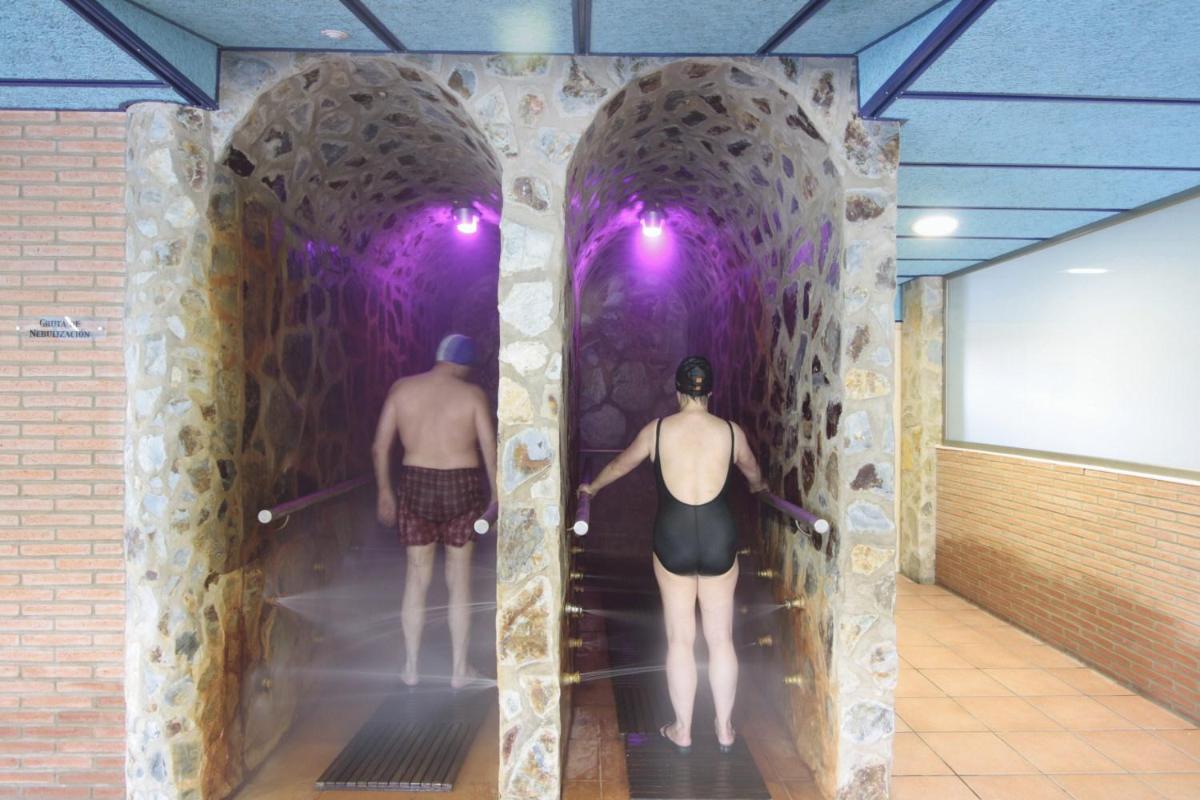 Clientes alojados en Hotel Balneario Fuentes del Trampal