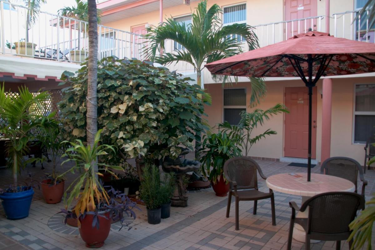 Lago Mar Motel and Apartments - Housity