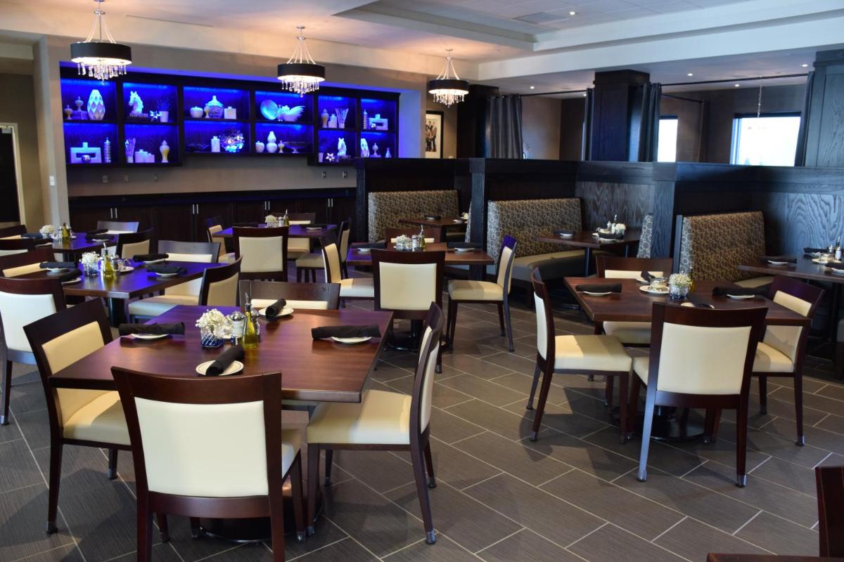 Holiday Inn Cincinnati North West Chester, an IHG Hotel - Housity