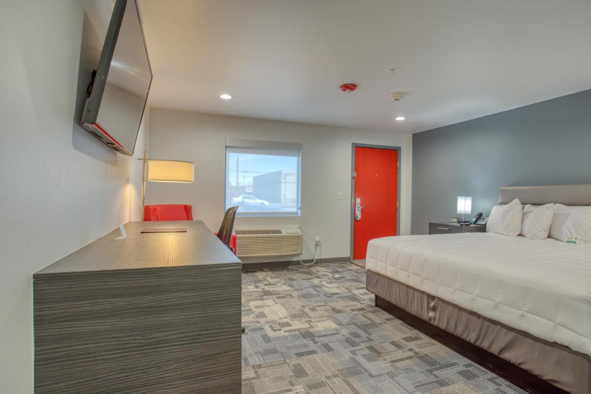 Post Time Inn - Housity