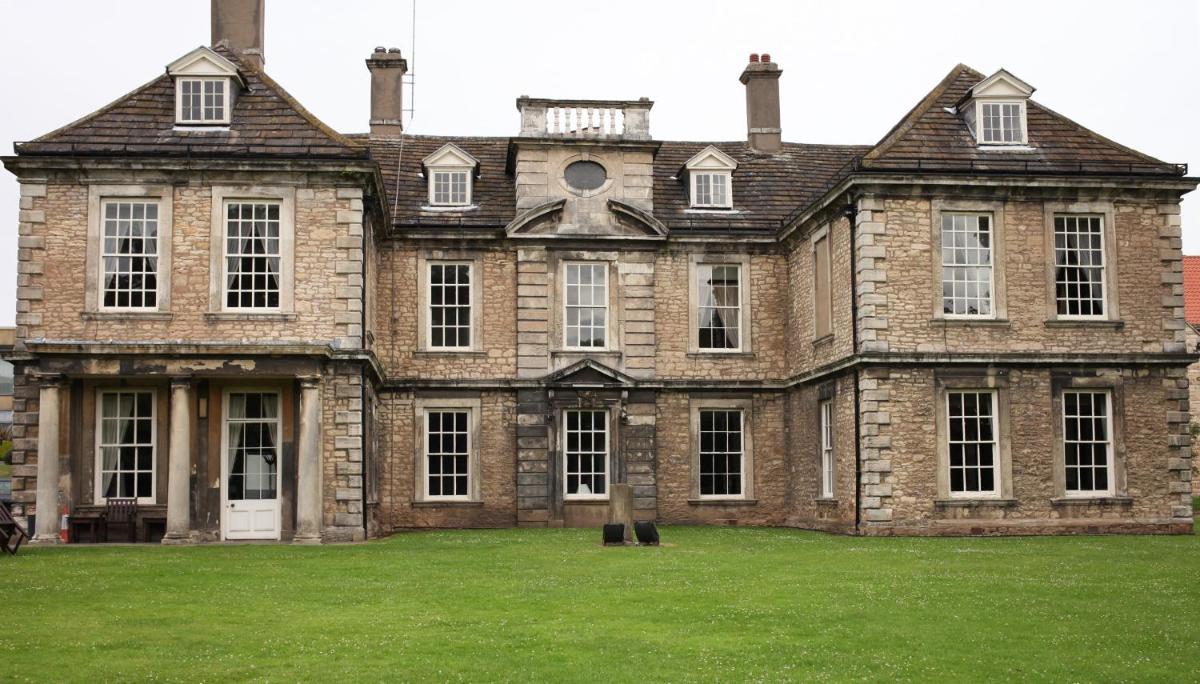 Holiday Inn Doncaster A1- M Jct 36, an IHG Hotel - Housity