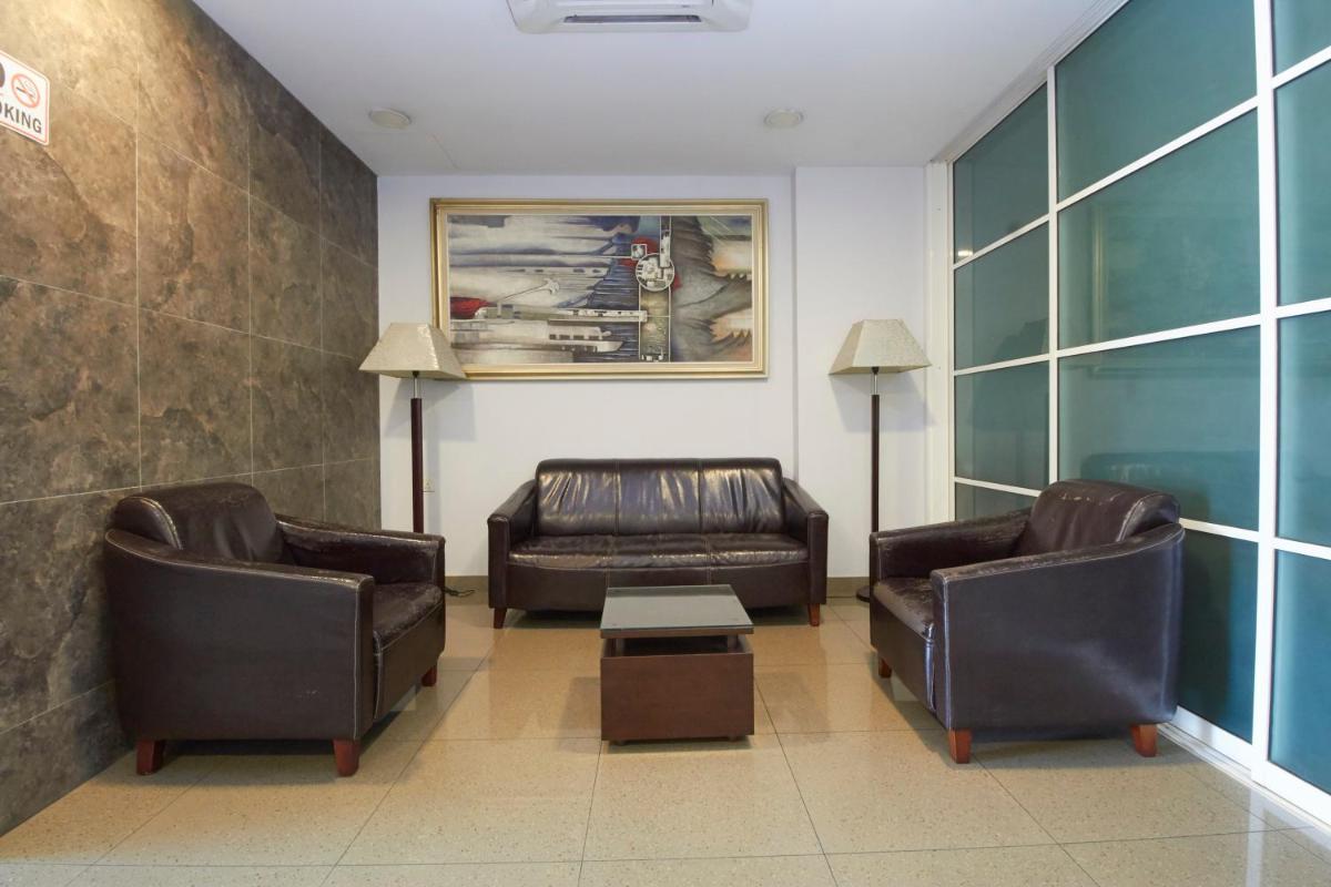 Kepong Hotel - Housity
