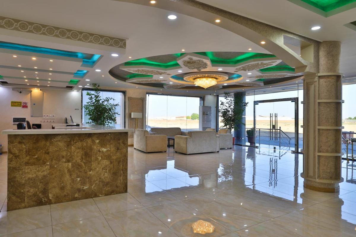 Moon Gate 2 - Housity