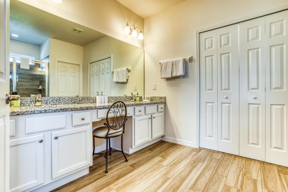 Coastal Breeze - Housity