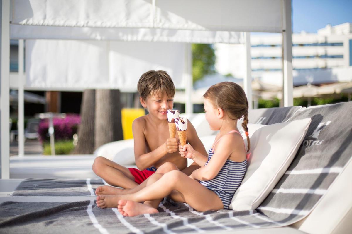 Clientes alojados en Hipotels Cala Millor Park