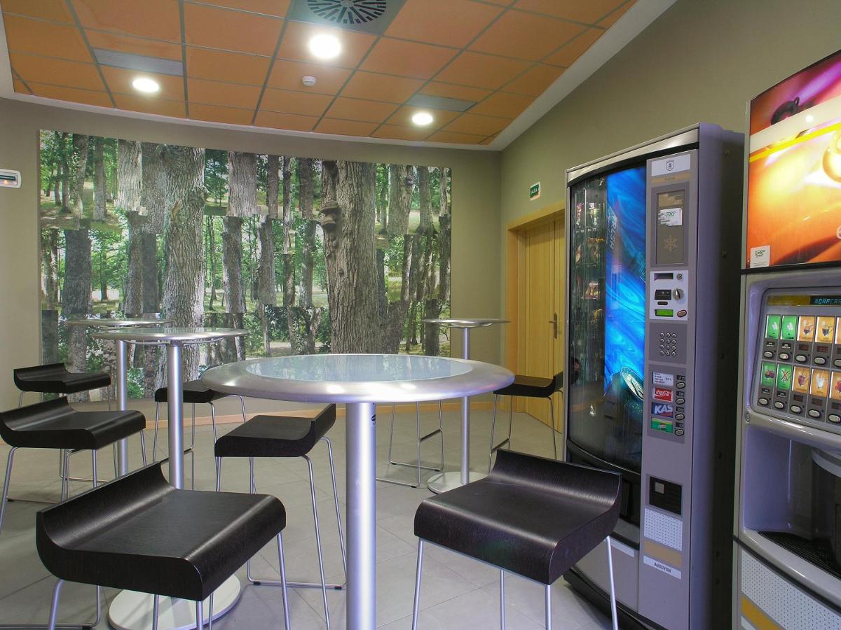 Blu Hotel Pamplona - Housity