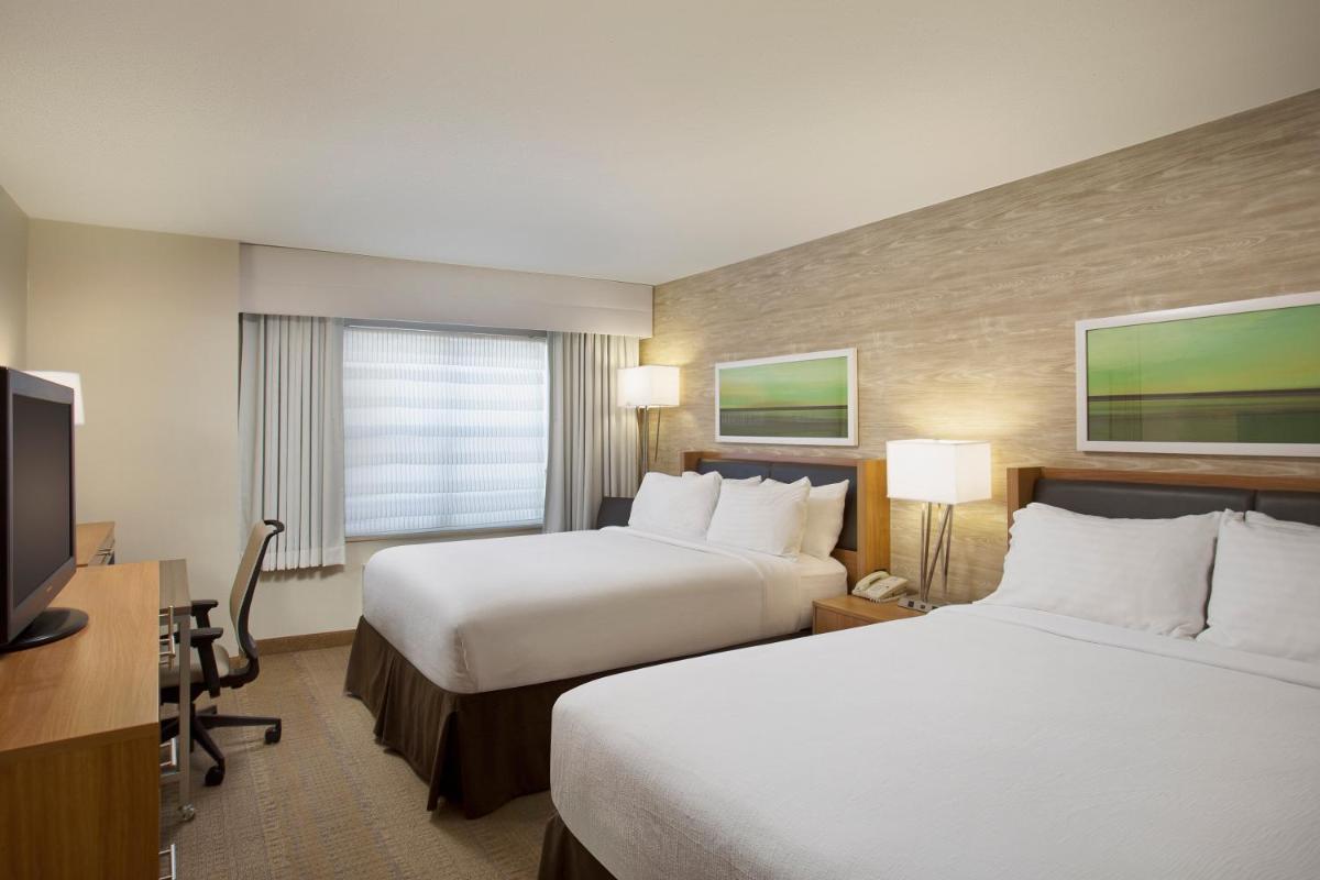 Holiday Inn Grand Rapids-Airport by IHG - Housity