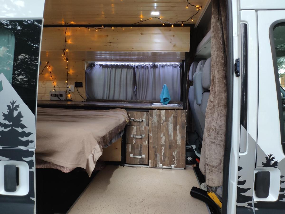 Mta Campervans - Housity