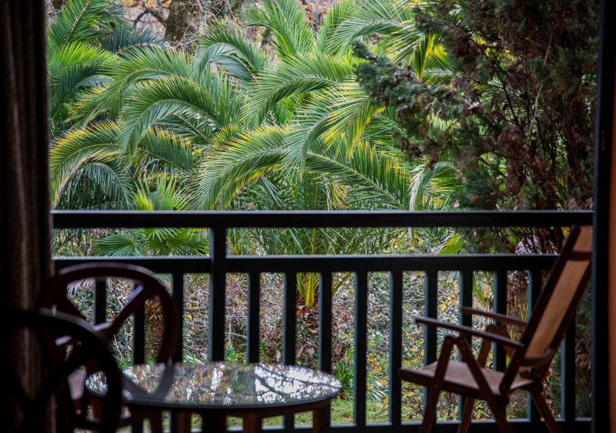 Jardin de l'établissement Les Frères Ibarboure - Hôtel 4 étoiles, Spa extérieur sensoriel et Restaurant étoilé à Bidart
