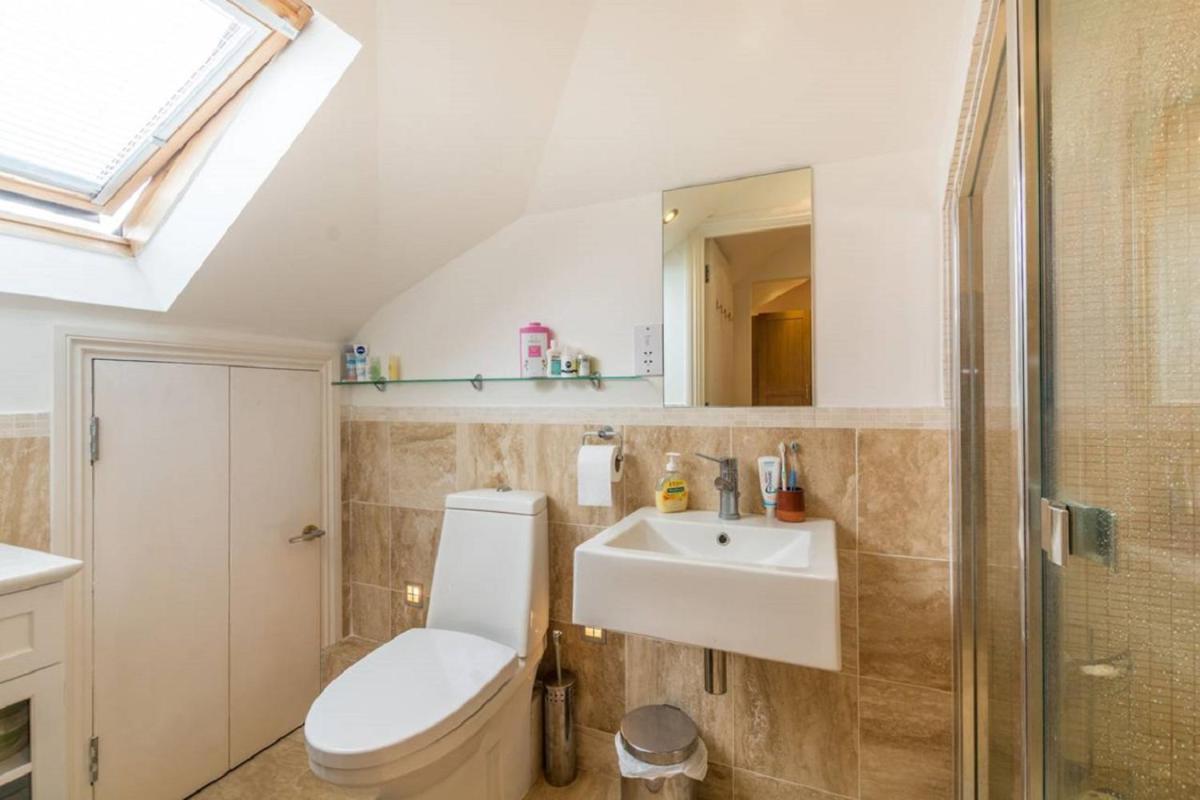 Trendy Studio, MAIDA HILL - SK - Housity