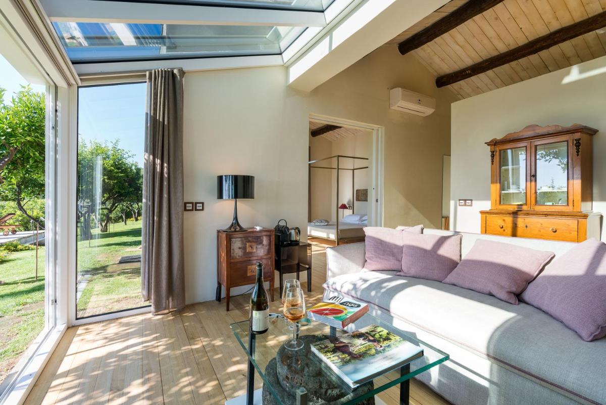 Monaci delle Terre Nere - Housity