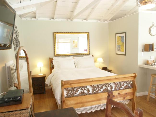 Culver City Escape with Pool, Near Disneyland Park! - Housity