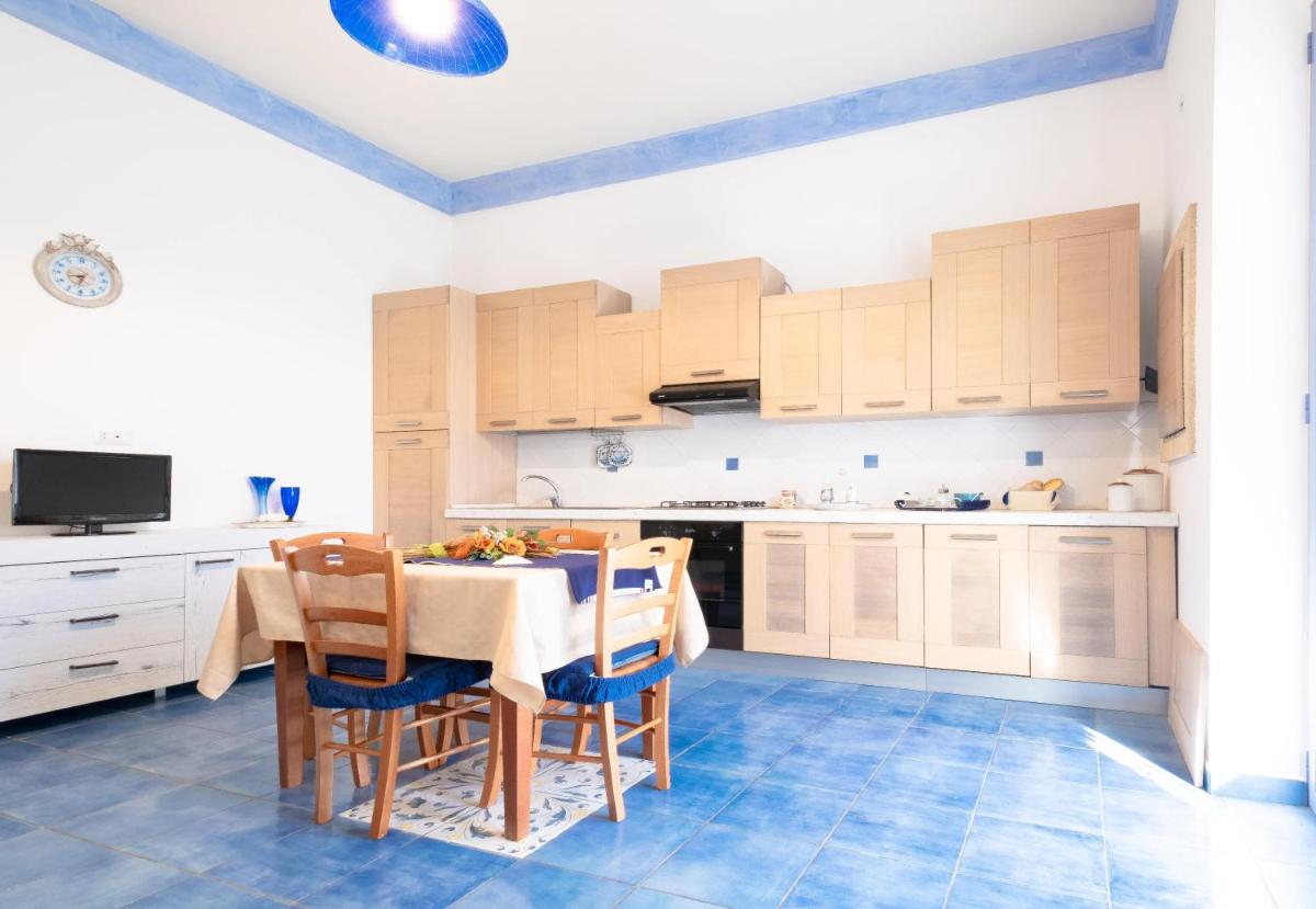 Luxury Apartments - Torre San Giovanni - Housity
