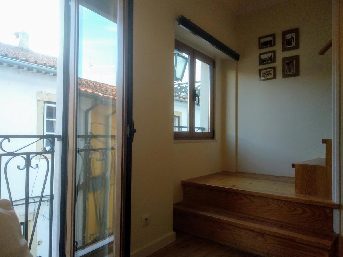 Casa Flor do Camarão - Centro Histórico de Tomar - Housity