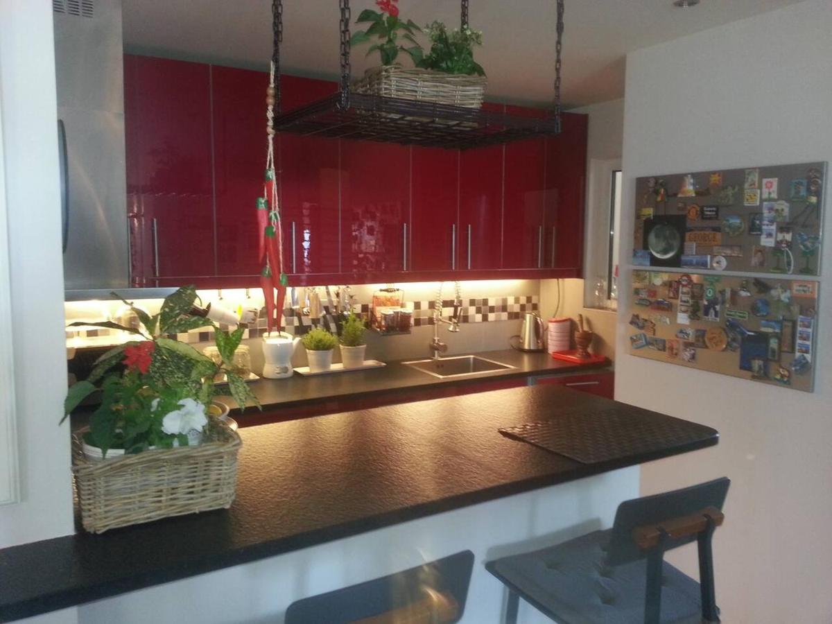 Varkiza Seaside Penthouse with Private Roof Deck - Housity