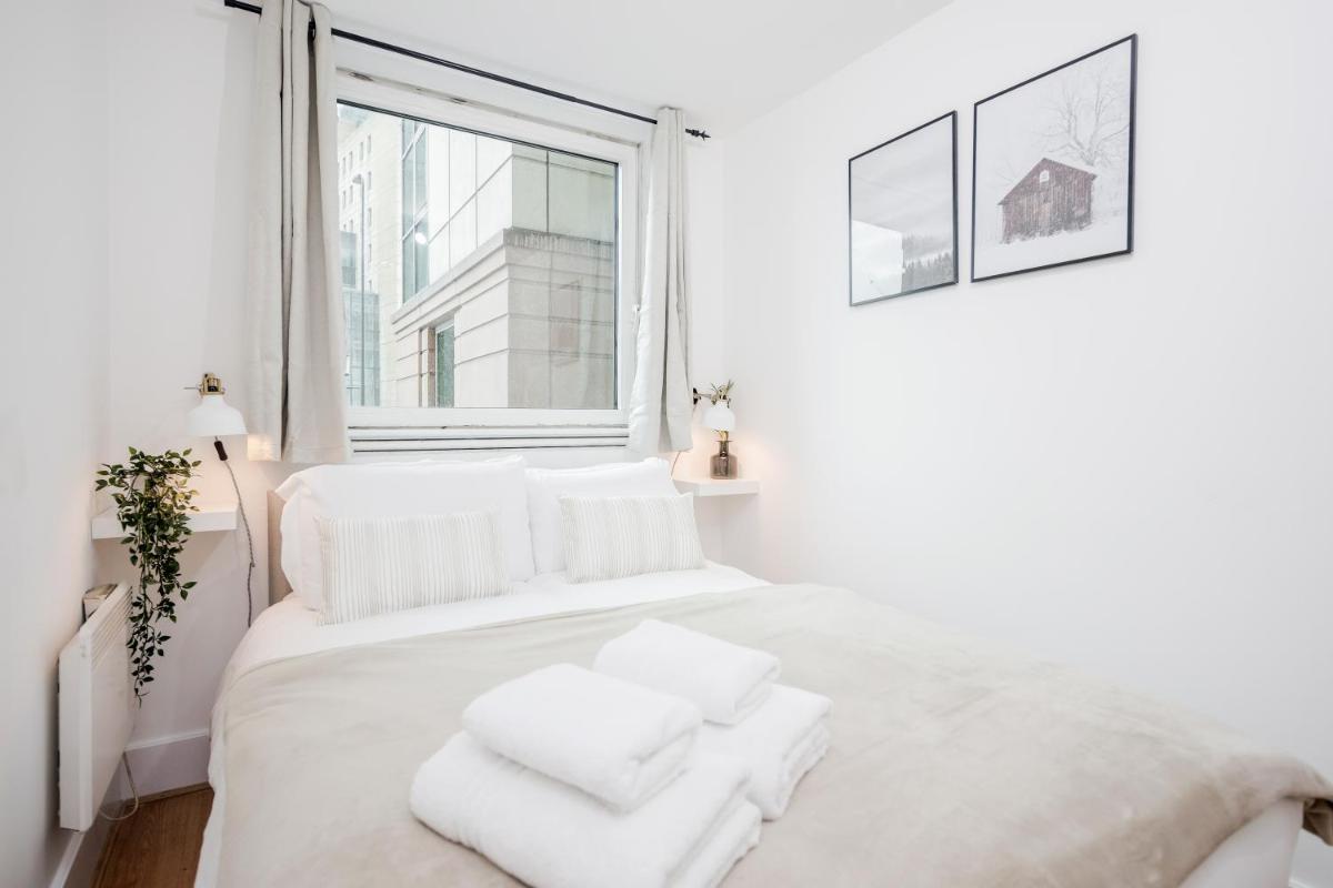 WelcomeStay Vauxhall St Georges Wharf 2 Bedroom Apartment - Housity