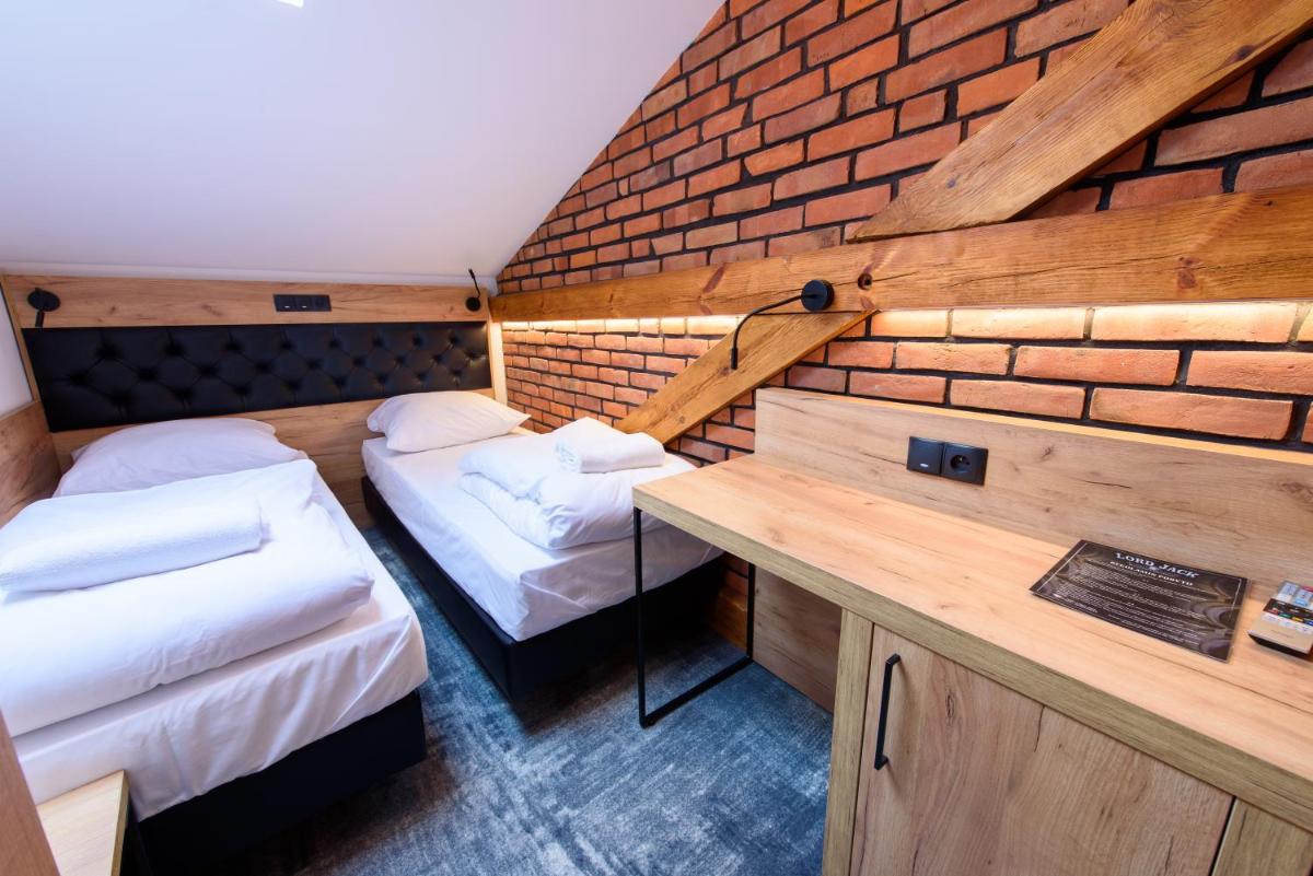Lord Jack Apartments - Housity