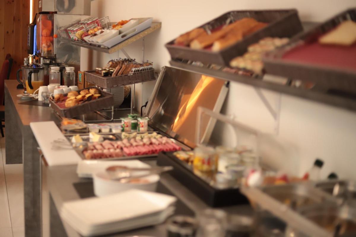 Nourriture dans l'hôtel ou à proximité