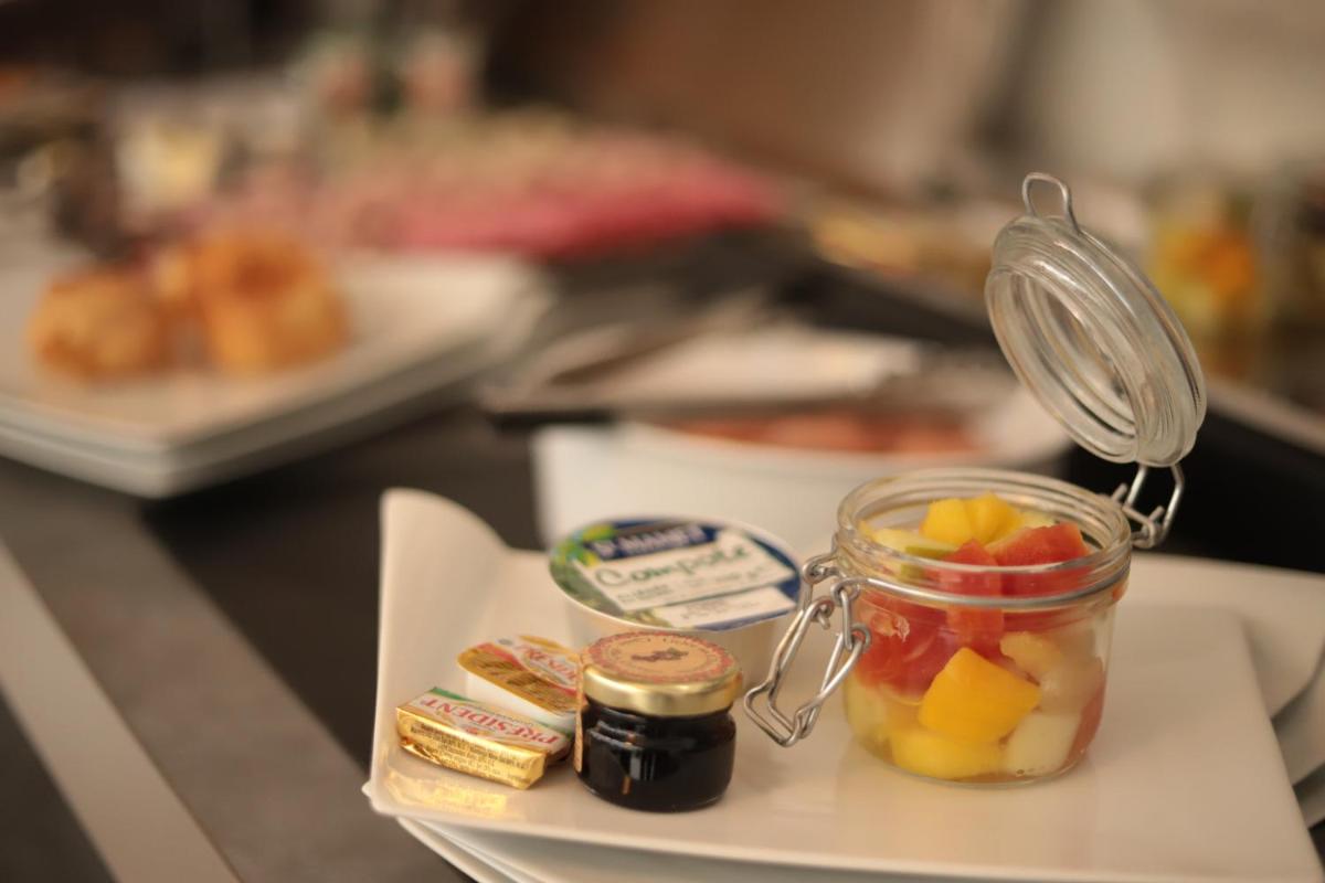Nourriture dans l'hôtel ou à proximité